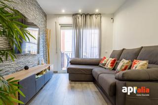 Flat in Sant Jordi. Pis ampli reformat a torredembarra – 4 habitacions i 2 banys ??