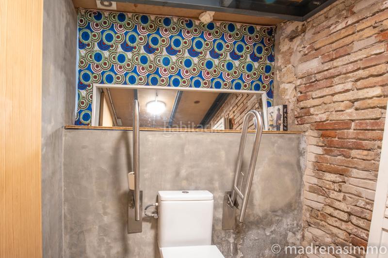 Foto 0c4137eb-4062-452f-a7e2-0a482de36720. Traspaso local comercial local al barri vell! en Centre-Barri Vell Girona