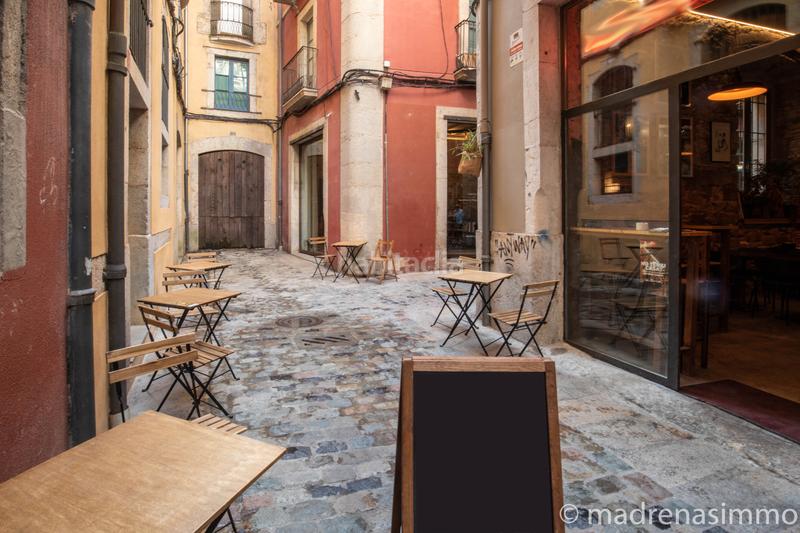 Foto ac6fef60-85b0-466c-bc38-96274a6209bb. Traspaso local comercial local al barri vell! en Centre-Barri Vell Girona