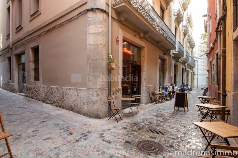 Foto d30f63cb-4381-47ef-8e13-a3c70d171a4f. Traspaso local comercial local al barri vell! en Centre-Barri Vell Girona