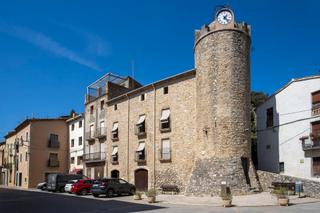 Maison jumelée  Plaça de la generalitat. Casa de piedra con encanto en el corazón de cervià de ter