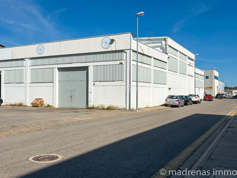 Foto 24cb62d0-e4ec-4f0a-b7a0-76a7e6fa4f09. Lloguer local comercial a Fornells de la Selva