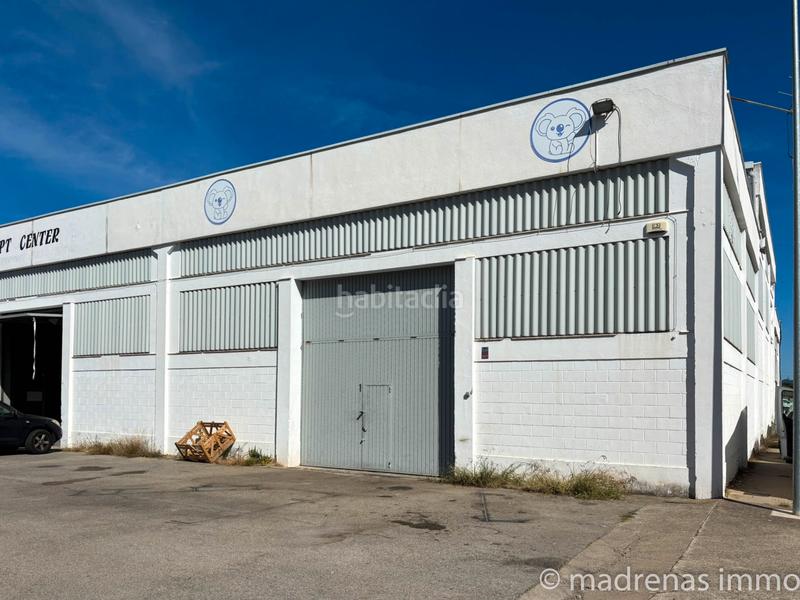 Foto c491ba89-c51f-4843-8a38-8f0e7bcae36b. Lloguer local comercial a Fornells de la Selva