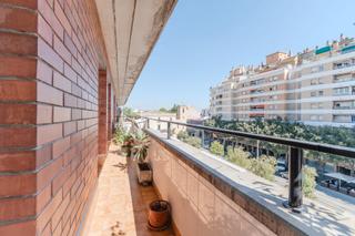 Pis  Carrer de francesc macià. Ático familiar con gran terraza y vistas en la parte alta de la