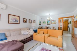 Etagenwohnung  Carrer de francesc macià. Ático familiar con gran terraza y vistas en la parte alta de la