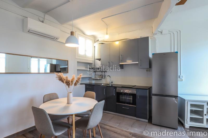 Foto 4e3e5ada-2727-4299-8997-e6f3ab56099d. Alquiler piso alquiler temporal al barri vell - vistas al rio! en Girona