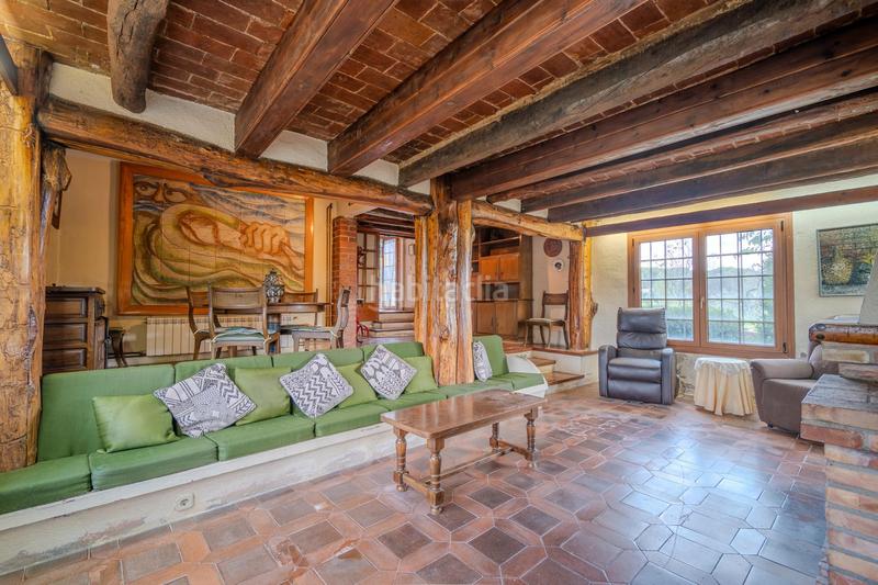 Foto 1ab2ce9f-562d-4664-ba06-f1538875cbf3. Mas avec cheminée chauffage parking dans Sils