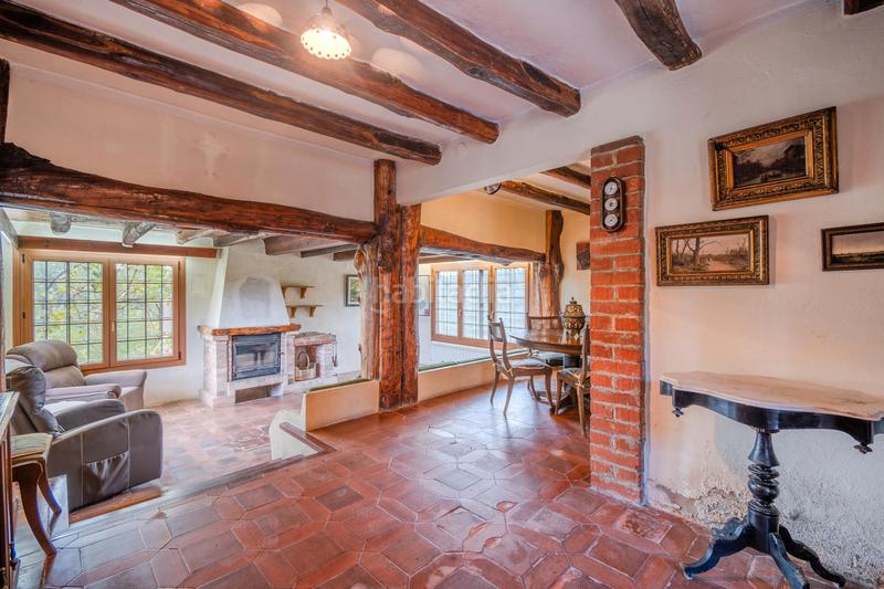 Foto 25b9e85f-55fc-45e2-accd-1769f56d86c1. Mas avec cheminée chauffage parking dans Sils