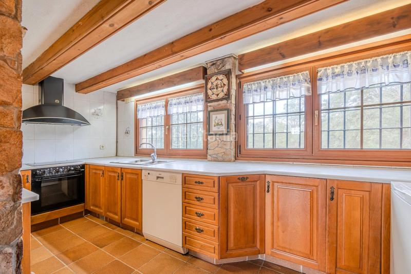 Foto c0618884-c6ce-426d-a1f9-071bdaf7456d. Mas avec cheminée chauffage parking dans Sils