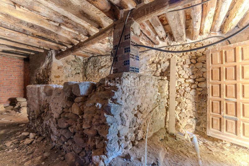 Foto 8dc72eec-9a86-418d-8169-e62efbb53739. Masia a Crespià