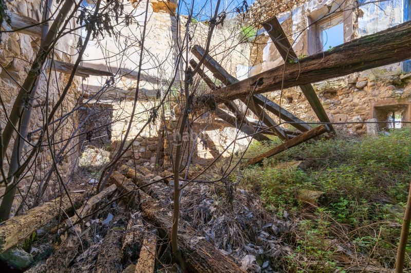 Foto c9f0f2e9-e365-4c1e-97a7-bb272fd50874. Masia a Crespià