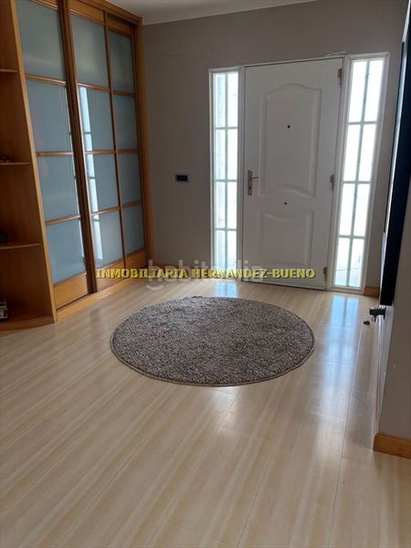 Foto 0c8fbbe2-29b3-46a2-845d-ea7ea79ada61. Chalet with heating parking pool in Villamayor