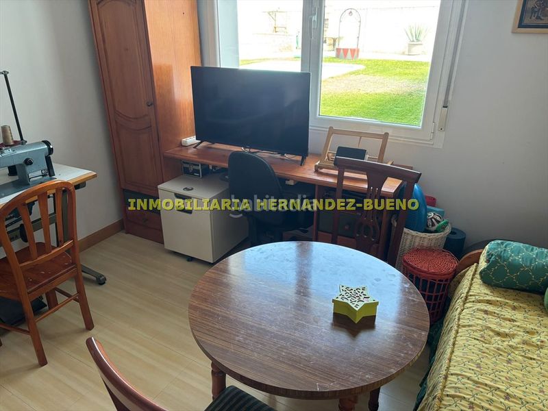 Foto 1fb84ad4-7b13-47af-8598-ef7fcc5b11b0. Chalet with heating parking pool in Villamayor