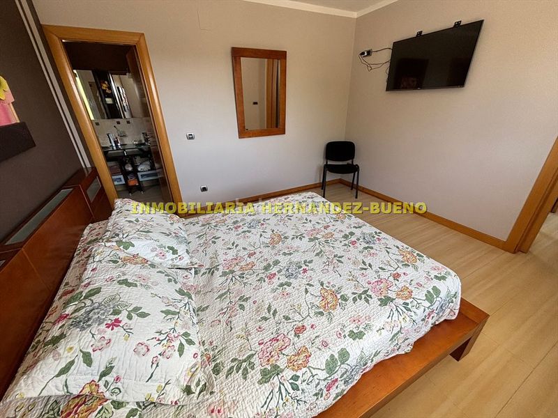 Foto 2f6d251d-25ab-4973-8833-b429e20b410d. Chalet with heating parking pool in Villamayor