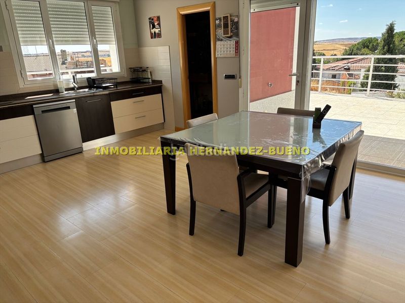 Foto 3c34f05b-f8f5-452c-8b25-b66e7a16b1f4. Chalet with heating parking pool in Villamayor