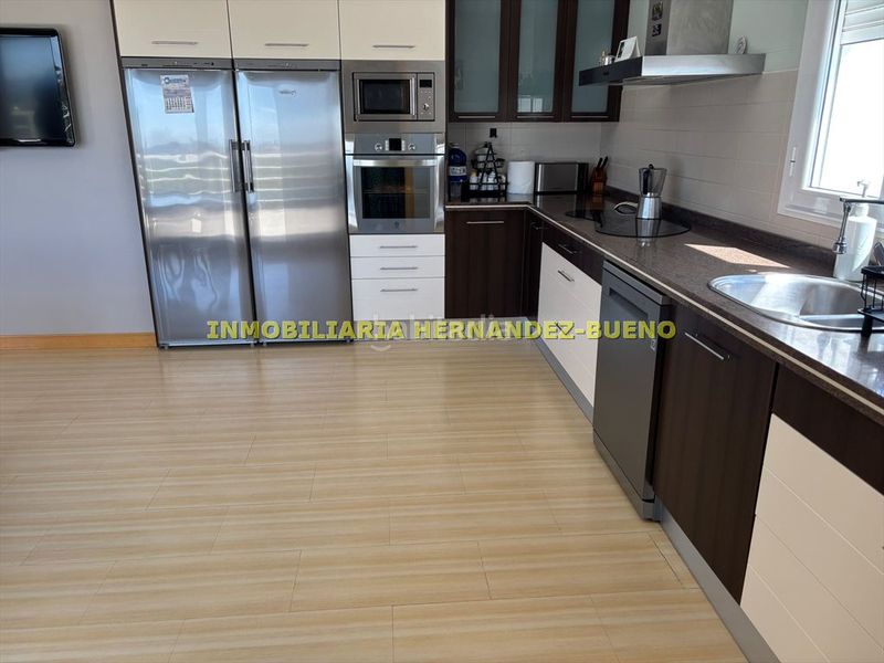 Foto 45207eb6-927d-41e6-acd5-5d332ed94126. Chalet with heating parking pool in Villamayor