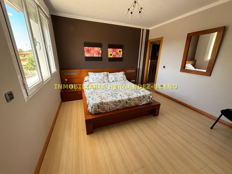 Foto 79b16c90-0e4c-4f8a-9b4e-cefa6612b64b. Chalet with heating parking pool in Villamayor