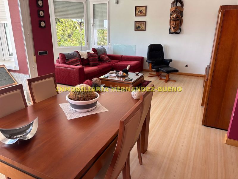 Foto b2759b42-ae20-49e0-bd7b-17b6d53eed4d. Chalet with heating parking pool in Villamayor