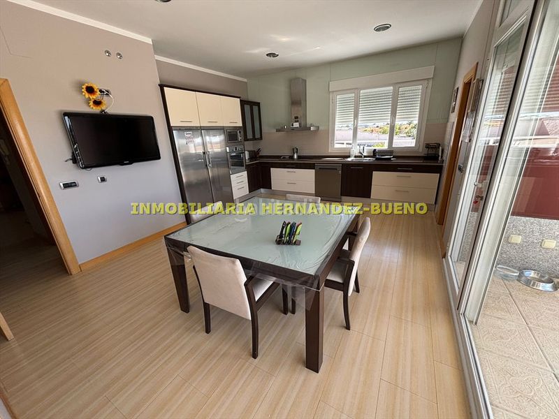 Foto b83da016-0c7e-461e-961a-c3fa924aba9a. Chalet with heating parking pool in Villamayor