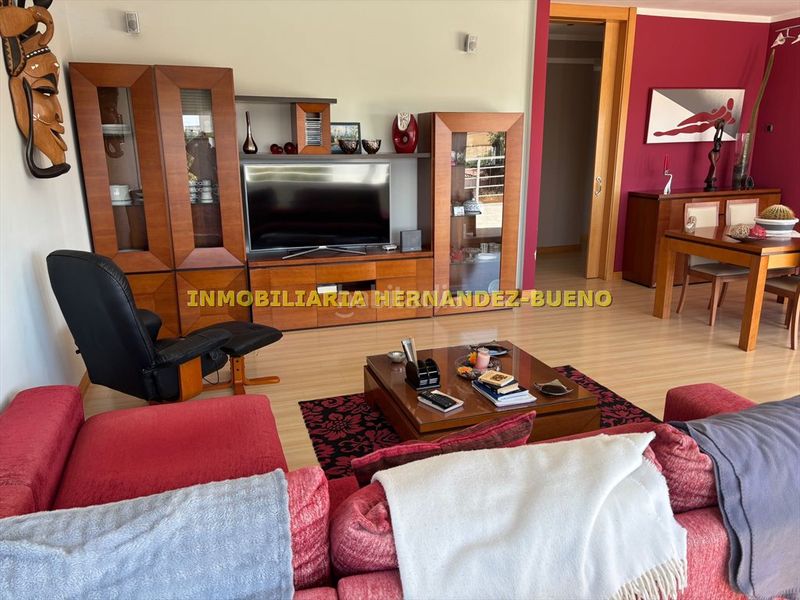 Foto bd07ba34-0b6a-4840-a87f-7a9c7896179a. Chalet with heating parking pool in Villamayor