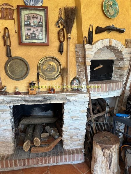 Foto bf5c8156-5b14-4ca2-8c55-dc0229d4c3c8. Chalet with heating parking pool in Villamayor