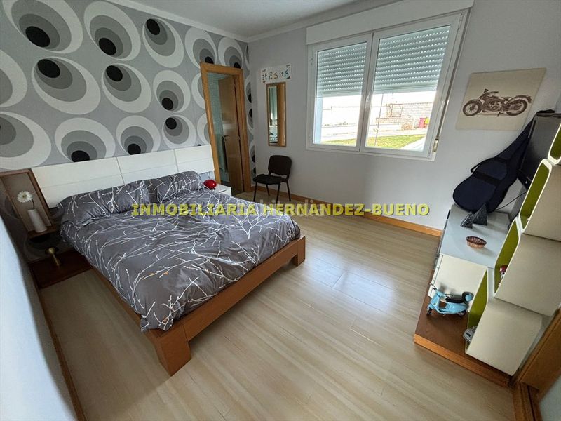 Foto ec449307-9367-4576-aeab-e8e5bfaa847f. Chalet with heating parking pool in Villamayor