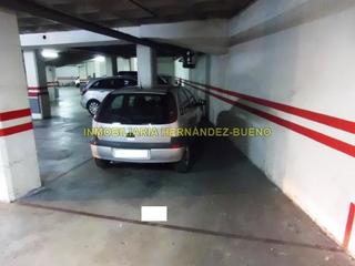 Aparcament cotxe a Chinchibarra. Buena plaza de garaje para coche y moto junto a la plaza de toro