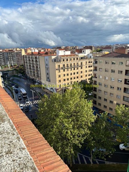 Foto b064d8d0-7a41-4c2e-9933-fef3b9c756ec. Lloguer àtic amb calefacció a Garrido Sur Salamanca