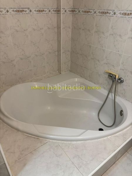 Foto bebca99b-f630-4bf7-ba85-a9f600343e68. Lloguer àtic amb calefacció a Garrido Sur Salamanca