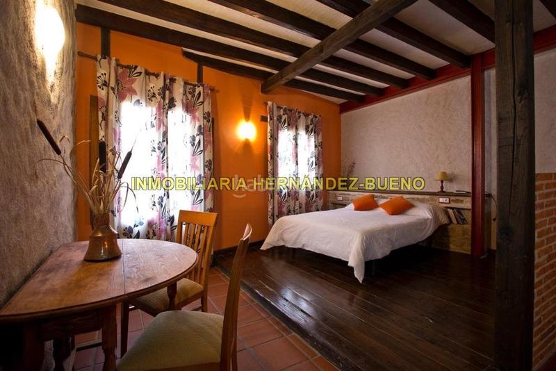 Foto 16c58394-c8b6-40bb-96b7-2c1f4e19e6ce. Edifici a Sequeros