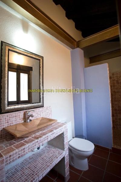 Foto 2f4c9a0c-84a8-4490-a21e-0c0dd571c126. Edifici a Sequeros