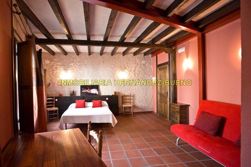 Foto 30a18cc9-1cf8-4b1d-8488-63edb054a19a. Edifici a Sequeros