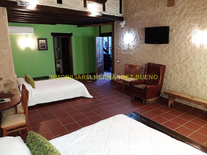 Foto 3a001739-5311-4eaa-a214-aba5a1334319. Edifici a Sequeros