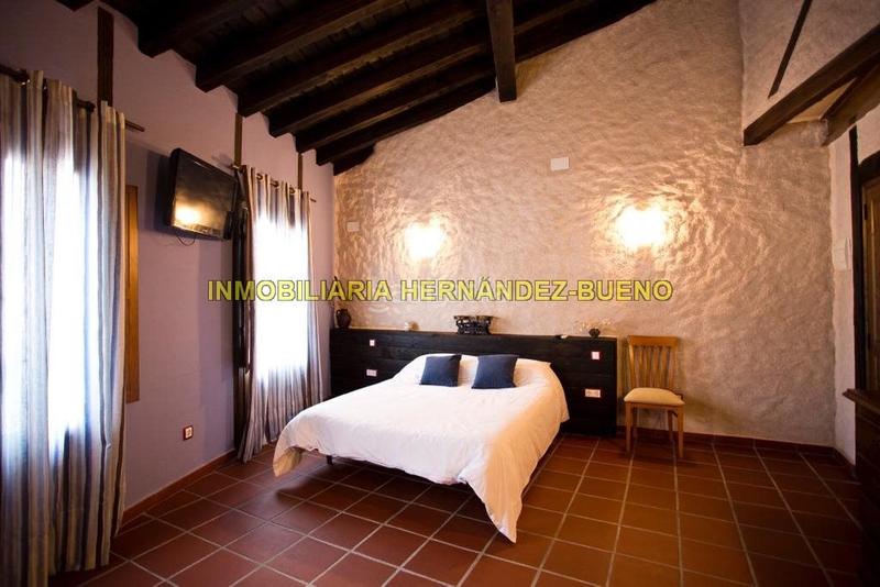 Foto 4f6d67f9-331d-4253-8104-37343143b7a5. Edifici a Sequeros