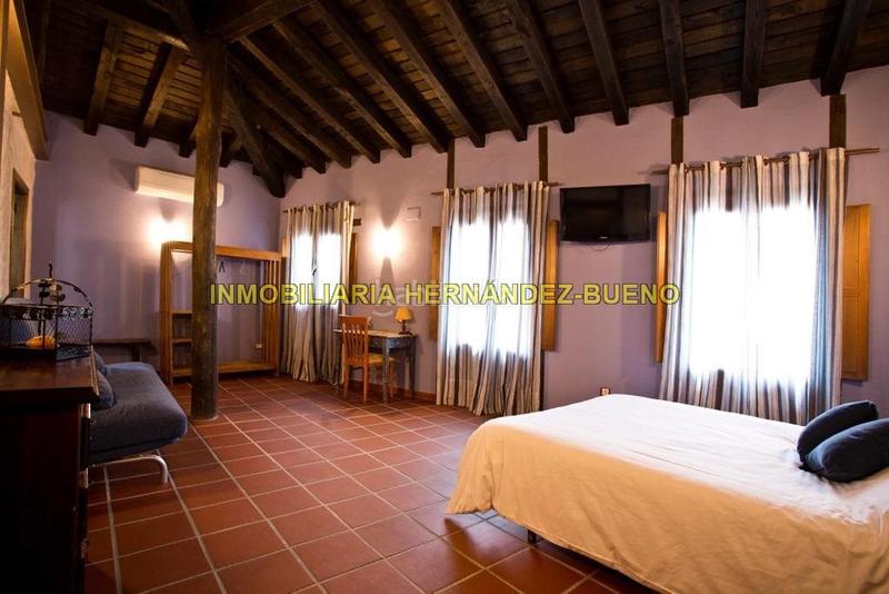 Foto 73af49c9-5d70-4340-8f5a-634cba742448. Edifici a Sequeros