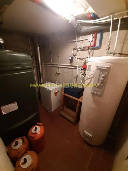 Foto 7eb0199e-42d1-4fe1-a9d6-d83311ed2e42. Edifici a Sequeros