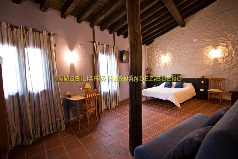 Foto a62817b3-f2de-4b27-9d93-acb7d30cf35c. Edifici a Sequeros