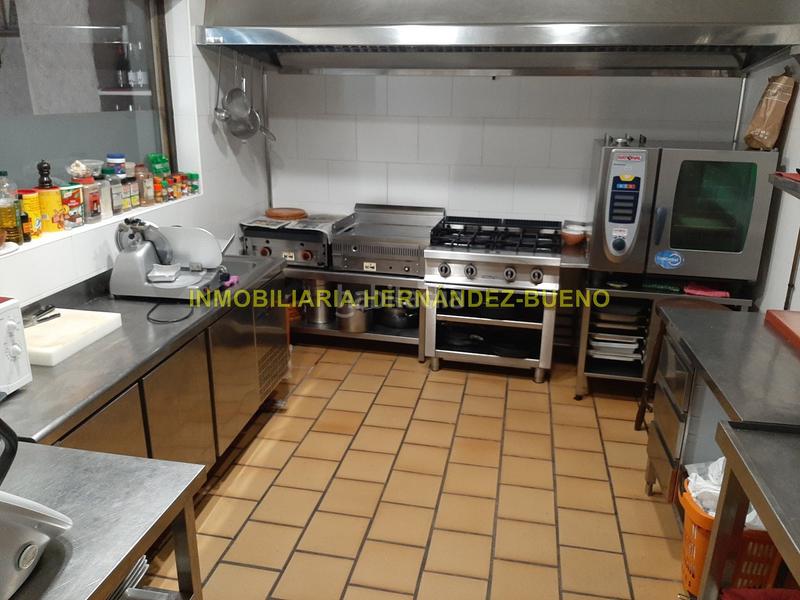 Foto ef821881-eddf-4476-babf-f947488857a0. Edifici a Sequeros