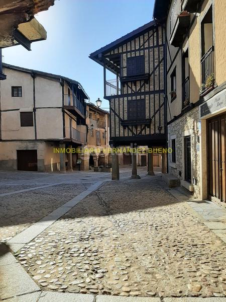 Foto f65958c0-f76c-4571-8616-6c18c0ad57ea. Edifici a Sequeros