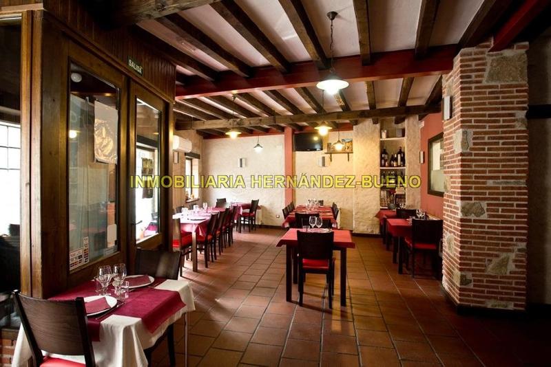 Foto fc4fdd95-64a9-49a0-92e6-71a5f0b29984. Edifici a Sequeros