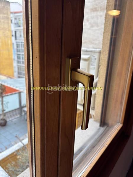 Foto 790f94ba-2c1c-427a-8a50-ef993ea0cbc3. Dúplex amb calefacció a Centro Salamanca