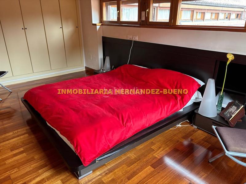 Foto 893646d3-7012-4695-8e24-1257bca62325. Dúplex amb calefacció a Centro Salamanca