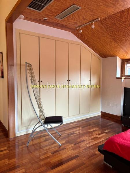 Foto d8f817f9-7fda-41a3-a665-401a35624277. Dúplex amb calefacció a Centro Salamanca