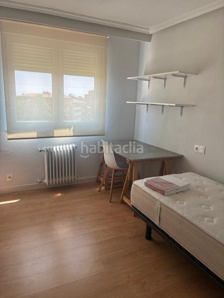 Foto 0969ec82-057a-40f3-bd74-3624c1a8fd7f. Rent flat with heating parking in Pizarrales Salamanca