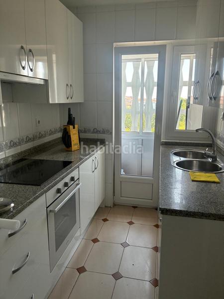 Foto 2c229478-a072-4213-98ea-50bd95c62074. Rent flat with heating parking in Pizarrales Salamanca