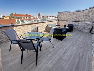 Attique à Vidal. Fantástico ático en pleno torres villarroel, muy cerca de avda p