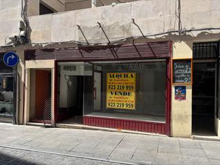 Local commercial à Centro. Local en pleno centro de salamanca, a escasos metros de calle to