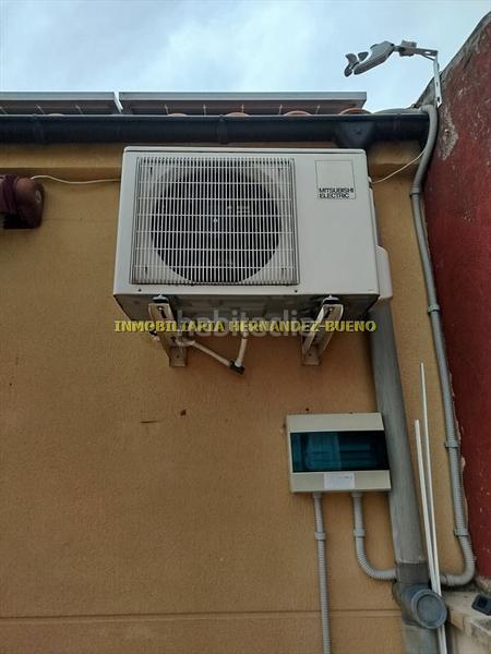 Foto 03a90156-51e0-4536-b178-f38c4b3db94c. Casa adossada amb calefacció aparcament a Rollo - Puente Ladrillo Salamanca