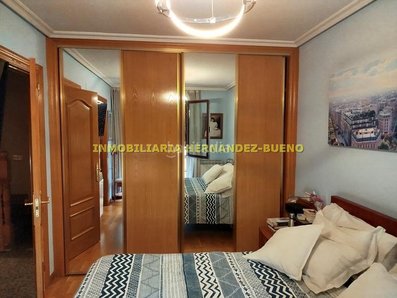 Foto 0f3c651e-fc48-4d43-81fb-a6f5c35f967c. Casa adossada amb calefacció aparcament a Rollo - Puente Ladrillo Salamanca