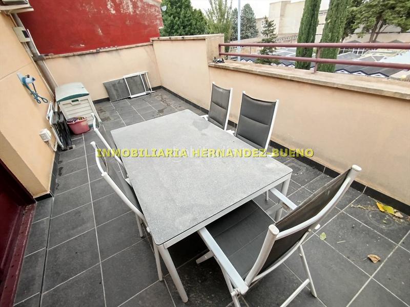 Foto 1ed4813a-f313-4f3e-b065-95181c3e82f9. Casa adossada amb calefacció aparcament a Rollo - Puente Ladrillo Salamanca